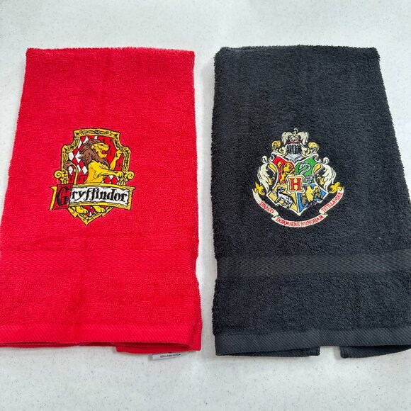 Harry Potter Towels Embroidered Gryffindor Hand Towel Set Hogwarts Wizard Witch - Picture 5 of 11